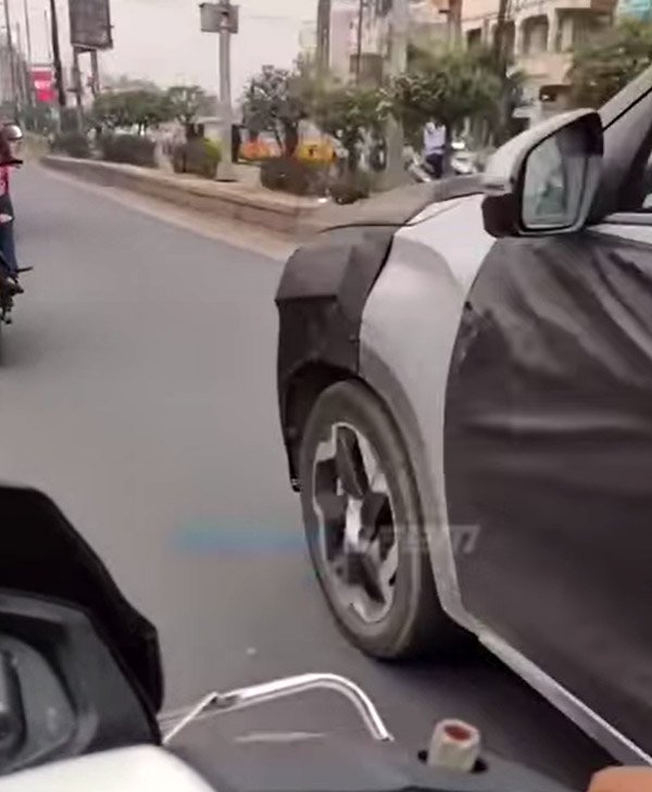 ರೋಡ್ ಟೆಸ್ಟಿಂಗ್‌ನಲ್ಲಿ ಕಂಡುಬಂದ ಬಿಡುಗಡೆ ಹಂತದಲ್ಲಿರುವ ಅಲ್ಕಾಜರ್