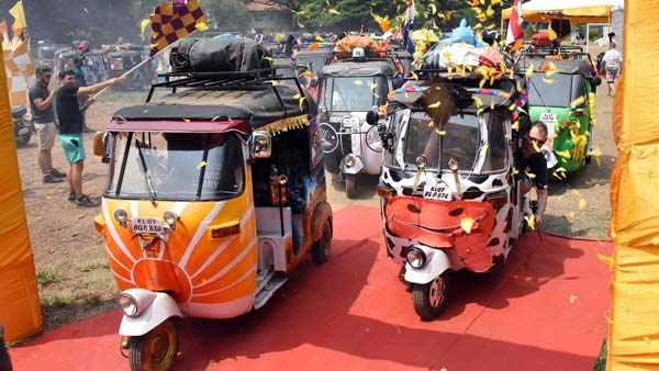 12ನೇ ತರಗತಿಯಲ್ಲಿ ಅನುತ್ತೀರ್ಣನಾದರೂ ಕಾಲೇಜಿಗೆ ಟಾಪರ್ ಆದ ಆಟೋ ಚಾಲಕನ ಯಶೋಗಾಥೆಯಿದು