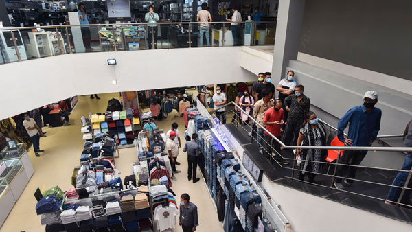 ಎಲೆಕ್ಟ್ರಿಕ್ ವಾಹನಗಳಿಗೆ 5% ಪಾರ್ಕಿಂಗ್ ಸ್ಥಳ ಮೀಸಲಿಡಲು ಆದೇಶ ಹೊರಡಿಸಿದ ಸರ್ಕಾರ