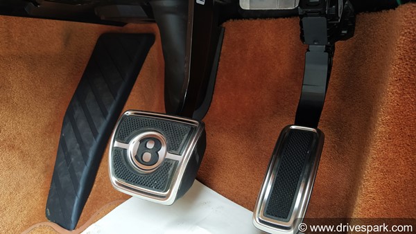 ನಮ್ಮ ಬೆಂಗಳೂರಿನಲ್ಲಿ ಪ್ರದರ್ಶನಗೊಂಡ ಬೆಂಟ್ಲಿ ಹೊಸ ಕಾರುಗಳು