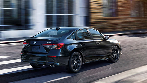 ಆಕರ್ಷಕ ವಿನ್ಯಾಸ, ಹೊಸ ಫೀಚರ್ಸ್‌ಗಳೊಂದಿಗೆ ಅನಾವರಣಗೊಂಡ 2022ರ ಹೋಂಡಾ ಸಿವಿಕ್ 