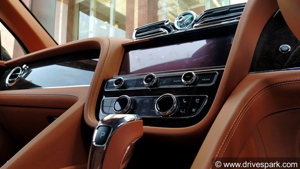 ನಮ್ಮ ಬೆಂಗಳೂರಿನಲ್ಲಿ ಪ್ರದರ್ಶನಗೊಂಡ ಬೆಂಟ್ಲಿ ಹೊಸ ಕಾರುಗಳು