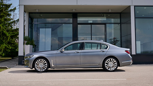 ಭಾರತದಲ್ಲಿ ಸ್ಥಗಿತವಾಯ್ತು ಬಿಎಂಡಬ್ಲ್ಯು 745ಎಲ್ಇ ಎಕ್ಸ್‌ಡ್ರೈವ್ ಪ್ಲಗ್-ಇನ್ ಹೈಬ್ರಿಡ್ ವೆರಿಯೆಂಟ್