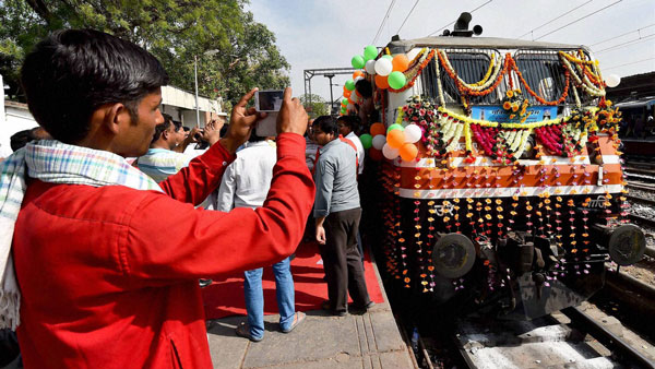 ಮತ್ತೆ ಕಾರ್ಯಾಚರಣೆ ಆರಂಭಿಸಿದ ಗತಿಮಾನ್ ಎಕ್ಸ್‌ಪ್ರೆಸ್ ರೈಲು