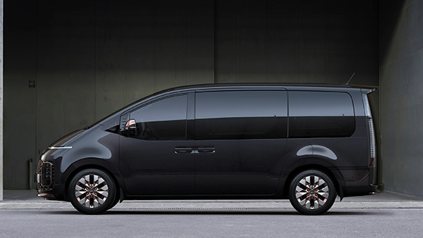 ಸ್ಟಾರಿಯಾ 9 ಸೀಟರ್ ಎಂಪಿವಿ ಕಾರಿನ ಟೀಸರ್ ಬಿಡುಗಡೆ ಮಾಡಿದ ಹ್ಯುಂಡೈ