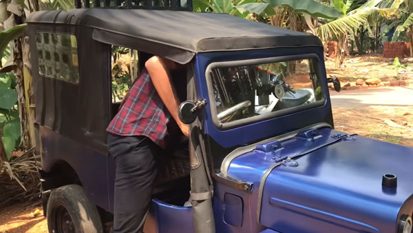 ಮಕ್ಕಳಿಗಾಗಿ 60-70 ಕಿ.ಮೀ ಮೈಲೇಜ್ ನೀಡುವ ಮಿನಿ ಎಲೆಕ್ಟ್ರಿಕ್ ಜೀಪ್ ತಯಾರಿಸಿದ ತಂದೆ