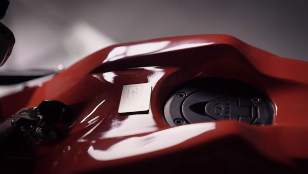 ಆಫ್ಟರ್ ಮಾರ್ಕೆಟ್ ಬಾಡಿ ಕಿಟ್‌ನೊಂದಿಗೆ ಅಡ್ವೆಂಚರ್ ಬೈಕಿನಂತೆ ಮಾಡಿಫೈಗೊಂಡ ಮಹೀಂದ್ರಾ ಮೊಜೊ 