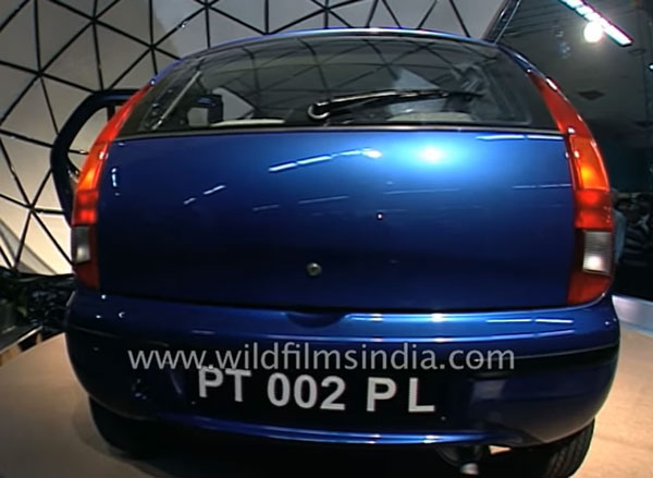 ದೇಶಿಯ ಮಾರುಕಟ್ಟೆಯಲ್ಲಿ ಹೊಸ ದಾಖಲೆ ನಿರ್ಮಿಸಿದ್ದ ಕಾರುಗಳು ಅನಾವರಣಗೊಂಡಿದ್ದ ಅಪರೂಪದ ಕ್ಷಣಗಳಿವು