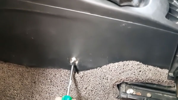 80 ರೂಪಾಯಿ ಖರ್ಚಿನಲ್ಲಿ ಸಿದ್ದವಾಗುತ್ತದೆ ಕಾರುಗಳ ರೇರ್ ಎಸಿ ವೆಂಟ್