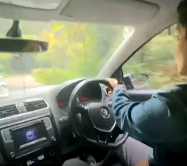 ಬಲಗೈ ಡ್ರೈವ್ - ಎಡಗೈ ಡ್ರೈವ್ ನಡುವಿನ ವ್ಯತ್ಯಾಸ ತಿಳಿಯದೇ ತಬ್ಬಿಬ್ಬಾದ ನಟಿ