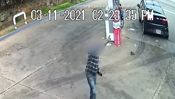 ಕಾರು ಕಳ್ಳತನವಾಗುವುದನ್ನು ತಡೆಯಲು ಕಾರುಗಳ್ಳನೊಡನೆ ಹೋರಾಡಿದ 82ರ ವಯೋವೃದ್ಧ