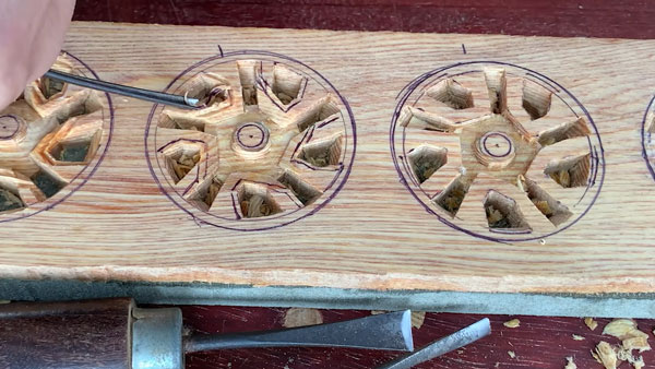 ಮರದಿಂದ ತಯಾರಾಯ್ತು ಟೊಯೊಟಾ ಫಾರ್ಚೂನರ್ ಲೆಜೆಂಡರ್ ಎಸ್ಯುವಿ ಮಾದರಿ ಮರದಿಂದ ತಯಾರಾಯ್ತು ಟೊಯೊಟಾ ಫಾರ್ಚೂನರ್ ಲೆಜೆಂಡರ್ ಎಸ್ಯುವಿ ಮಾದರಿ