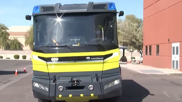 ಅತ್ಯಾಧುನಿಕ ತಂತ್ರಜ್ಞಾನಗಳೊಂದಿಗೆ ಅನಾವರಣಗೊಂಡ ವಿಶ್ವದ ಮೊದಲ ಎಲೆಕ್ಟ್ರಿಕ್ ಅಗ್ನಿಶಾಮಕ ವಾಹನ 