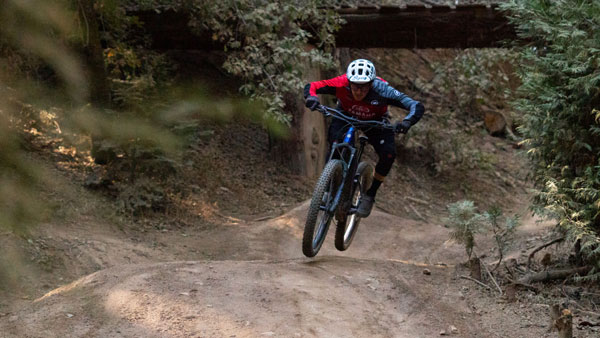 ಮೌಂಟೆನ್ ರೈಡಿಂಗ್'ಗಾಗಿ ಹೊಸ ಎಲೆಕ್ಟ್ರಿಕ್ ಸೈಕಲ್ ಬಿಡುಗಡೆಗೊಳಿಸಿದ ಯಮಹಾ