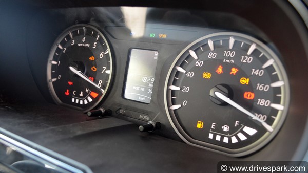 ಹಳೆಯ ಕಾರುಗಳಲ್ಲಿ ಈ ಲಕ್ಷಣಗಳು ಕಂಡು ಬಂದರೆ ಕೂಡಲೇ ಕಾರು ಬದಲಿಸಿ