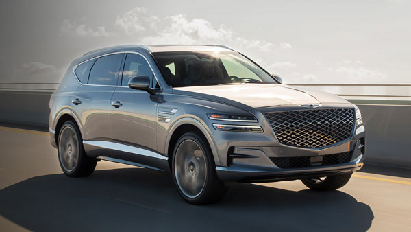 ದುಬೈ ಪೊಲೀಸ್ ಪಡೆ ಸೇರಿದ ಐಷಾರಾಮಿ ಜೆನೆಸಿಸ್ ಜಿವಿ80 ಕಾರು