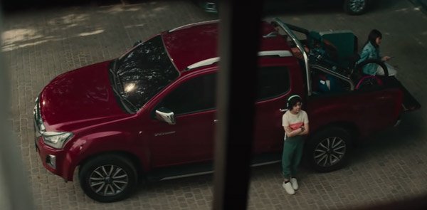 ಬಿಎಸ್-6 ಡಿ-ಮ್ಯಾಕ್ಸ್ ವಿ-ಕ್ರಾಸ್ ಪಿಕ್ಅಪ್ ವಿತರಣೆಗೆ ಸಜ್ಜಾದ ಇಸುಝು