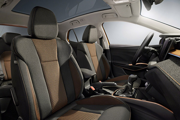 ಆಕರ್ಷಕ ವಿನ್ಯಾಸದಲ್ಲಿ ಅನಾವರಣಗೊಂಡ ನ್ಯೂ ಜನರೇಷನ್ ಸ್ಕೋಡಾ ಫ್ಯಾಬಿಯಾ ಆಕರ್ಷಕ ವಿನ್ಯಾಸದಲ್ಲಿ ಅನಾವರಣಗೊಂಡ ನ್ಯೂ ಜನರೇಷನ್ ಸ್ಕೋಡಾ ಫ್ಯಾಬಿಯಾ