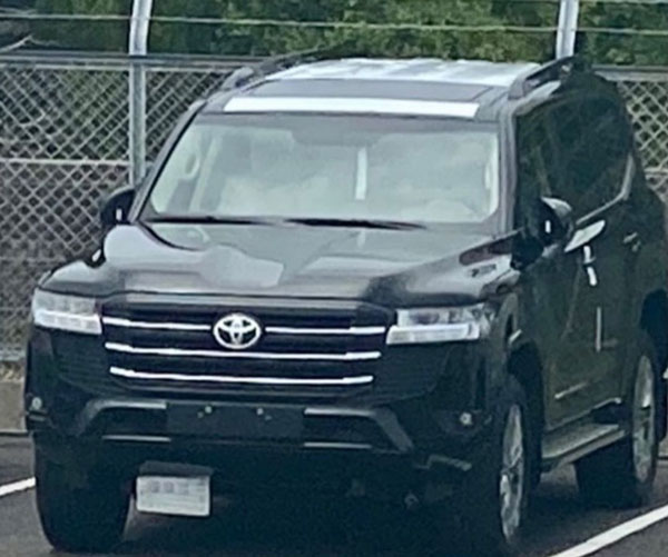 ನ್ಯೂ ಜನರೇಷನ್ ಟೊಯೊಟಾ ಲ್ಯಾಂಡ್ ಕ್ರೂಸರ್ ಎಸ್‍ಯುವಿಯ ಮಾಹಿತಿ ಬಹಿರಂಗ