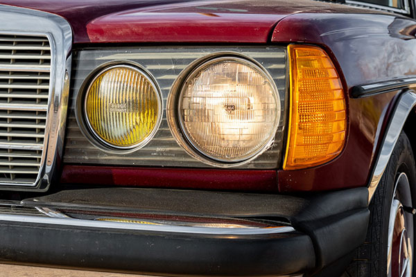 ಆನ್​ಲೈನ್ ಮೂಲಕ ಹರಾಜಾಗುತ್ತಿದೆ 12 ಲಕ್ಷ ಕಿ.ಮೀ ಚಲಿಸಿರುವ 42 ವರ್ಷ ಹಳೆಯ ಮರ್ಸಿಡಿಸ್ ಬೆಂಝ್ ಕಾರು