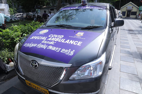 ವಿಶೇಷ ಕಾರ್ ಆಂಬ್ಯುಲೆನ್ಸ್‌ಗಳಿಗೆ ಚಾಲನೆ ನೀಡಿದ ಮಹಾನಗರ ಪಾಲಿಕೆ ಆಯುಕ್ತ