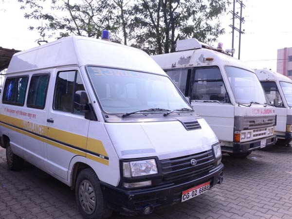 ತಾಯಿಯ ಸಾವಿನ ಸುದ್ದಿ ಕೇಳಿಯೂ ಕರ್ತವ್ಯ ಮುಂದುವರೆಸಿದ ಆಂಬ್ಯುಲೆನ್ಸ್ ಚಾಲಕ