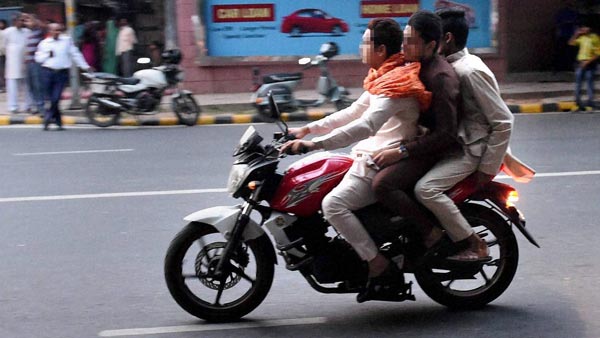 ದ್ವಿಚಕ್ರ ವಾಹನ ಸವಾರರಿಗೆ ಹೊಸ ನಿರ್ಬಂಧ ಜಾರಿಗೊಳಿಸಿದ ಪೊಲೀಸರು