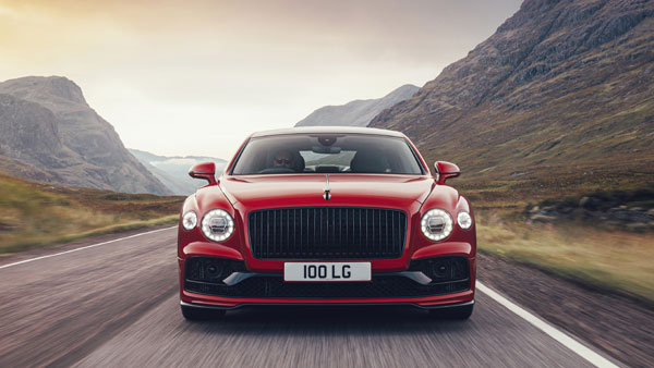 ಹೊಸ ತಂತ್ರಜ್ಞಾನಗಳೊಂದಿಗೆ ಅನಾವರಣಗೊಂಡ 2022ರ ಬೆಂಟ್ಲಿ ಫ್ಲೈಯಿಂಗ್ ಸ್ಪರ್ ಕಾರು