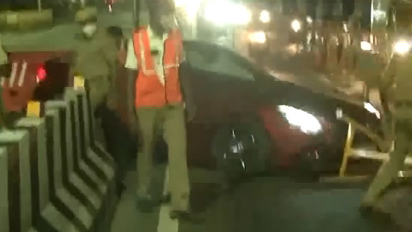 ಲಾಕ್‌ಡೌನ್ ನಡುವೆಯೂ ಕುಡಿದು ವಾಹನ ಚಾಲನೆ ಮಾಡಿ ಅಪಘಾತಕ್ಕೆ ಕಾರಣನಾದ ಉದ್ಯಮಿ