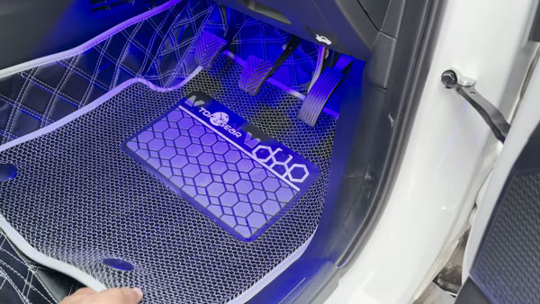 ಪ್ರೀಮಿಯಂ ಇಂಟಿರಿಯರ್'ನೊಂದಿಗೆ ಕಸ್ಟಮೈಸ್ ಆದ ಕಿಯಾ ಸೊನೆಟ್