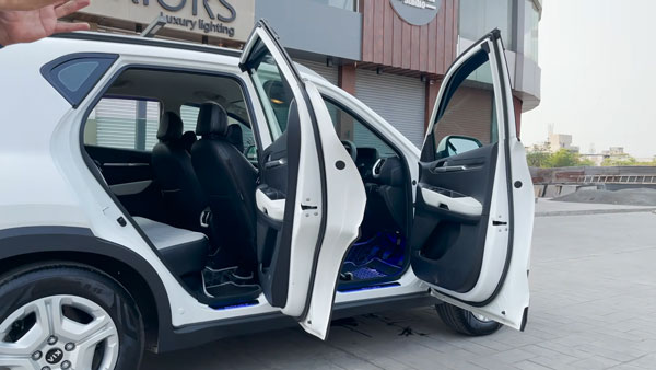 ಪ್ರೀಮಿಯಂ ಇಂಟಿರಿಯರ್'ನೊಂದಿಗೆ ಕಸ್ಟಮೈಸ್ ಆದ ಕಿಯಾ ಸೊನೆಟ್