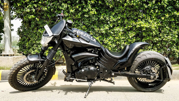 ಬ್ಯಾಟ್‌ಮ್ಯಾನ್‌ನ ಬೈಕ್‌ನಂತೆ ಮಾಡಿಫೈಗೊಂಡ ರಾಯಲ್‌ ಎನ್‌ಫೀಲ್ಡ್‌ ಥಂಡರ್‌ಬರ್ಡ್ 