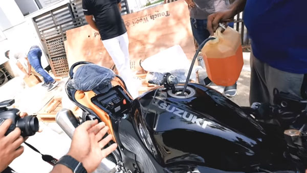 ಡೀಲರ್ ಬಳಿ ತಲುಪಿದ ಹೊಸ ಸುಜುಕಿ ಹಯಾಬುಸಾ ಬೈಕ್