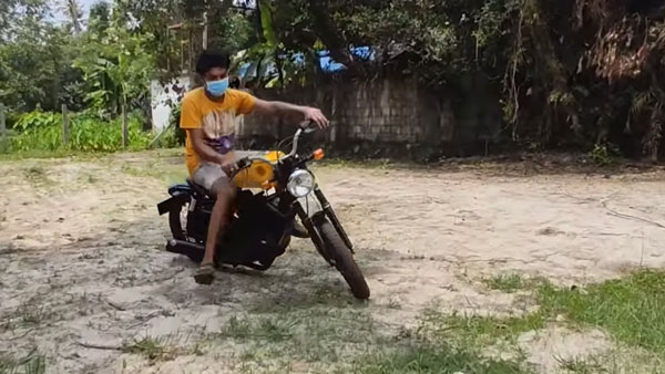 ಹಾರ್ಲೆ-ಡೇವಿಡ್ಸನ್ ಬೈಕಿನಂತೆ ಮಾಡಿಫೈಗೊಂಡ ಟಿವಿಎಸ್ ಎಕ್ಸ್‌ಎಲ್