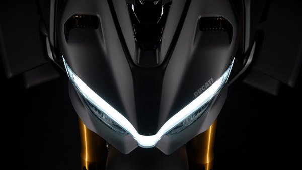 ದುಬಾರಿ ಬೆಲೆಯ ಸ್ಟ್ರೀಟ್‌ಫೈಟರ್ ಬೈಕುಗಳನ್ನು ಬಿಡುಗಡೆಗೊಳಿಸಿದ ಡುಕಾಟಿ