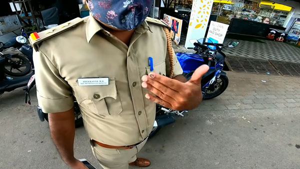 ಬೈಕಿನ ಮಡ್ ಗಾರ್ಡ್ ತೆಗೆದು ಹಾಕಿದ ಯುವಕನಿಗೆ ದಂಡ ವಿಧಿಸಿದ ಸಾರಿಗೆ ಇಲಾಖೆ