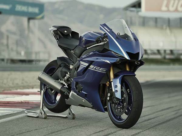 ಆರ್‌ಟಿಒ ಕಚೇರಿಯಲ್ಲಿ ಅನಾಥವಾಗಿ ಬಿದ್ದಿವೆ ಐಷಾರಾಮಿ ಸೂಪರ್‌ಬೈಕ್‌ಗಳು