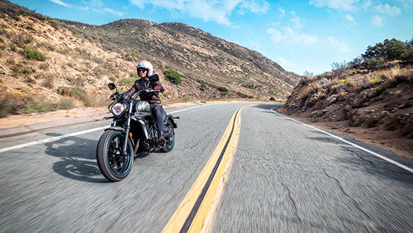 ಹೊಸ ಬಣ್ಣಗಳ ಆಯ್ಕೆಯಲ್ಲಿ ಅನಾವರಣಗೊಂಡ 2022ರ ಕವಾಸಕಿ ವಲ್ಕನ್ ಎಸ್ ಬೈಕ್ 