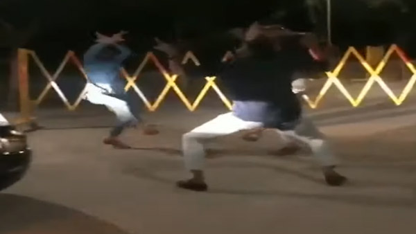 ಲಾಕ್‌ಡೌನ್ ನಡುವೆಯೂ ಸಾರ್ವಜನಿಕ ರಸ್ತೆಯಲ್ಲಿ ಕುಣಿದು ಕುಪ್ಪಳಿಸಿದ ಯುವಕರು