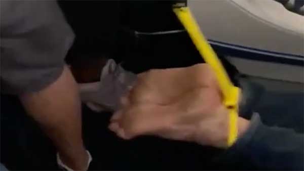 ಕಾಕ್‌ಪಿಟ್‌ ಪ್ರವೇಶಿಸಲು ಯತ್ನಿಸಿದವನನ್ನು ಕಟ್ಟಿ ಹಾಕಿದ ಸಹ ಪ್ರಯಾಣಿಕರು