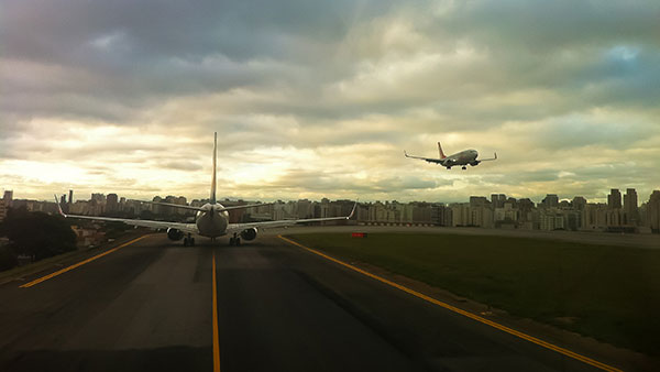 ವಿಮಾನ ನಿಲ್ದಾಣಗಳಲ್ಲಿ ಫಾಲೋ ಮೀ ಕಾರುಗಳ ಬಳಕೆಗೆ ಕಾರಣಗಳಿವು