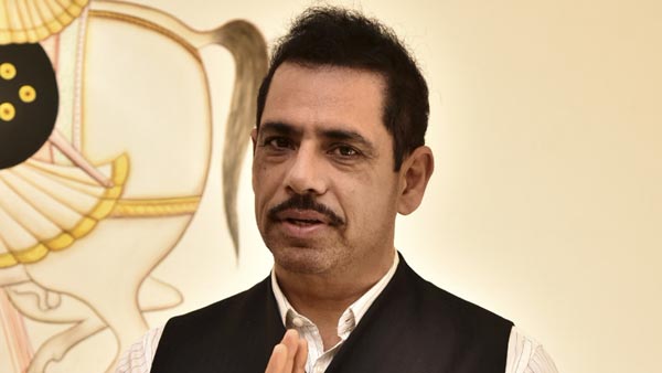 ರಾಬರ್ಟ್ ವಾಧ್ರಾ ಚಲಿಸುತ್ತಿದ್ದ ಕಾರಿಗೆ ದಂಡ ವಿಧಿಸಿದ ದೆಹಲಿ ಪೊಲೀಸರು