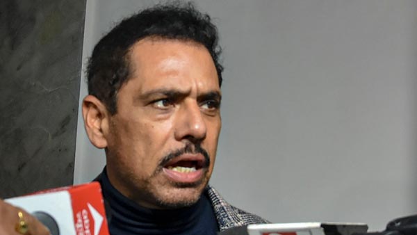 ರಾಬರ್ಟ್ ವಾಧ್ರಾ ಚಲಿಸುತ್ತಿದ್ದ ಕಾರಿಗೆ ದಂಡ ವಿಧಿಸಿದ ದೆಹಲಿ ಪೊಲೀಸರು