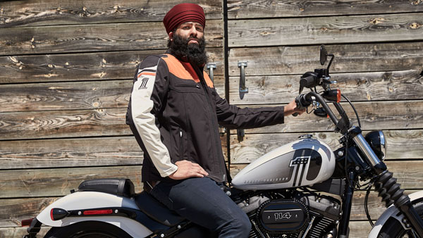 ಹೆಲ್ಮೆಟ್‌ನಷ್ಟೇ ಬಲಿಷ್ಠವಾದ ಟರ್ಬನ್ ಬಿಡುಗಡೆಗೊಳಿಸಿದ ಕೆನಡಾ ಕಂಪನಿ