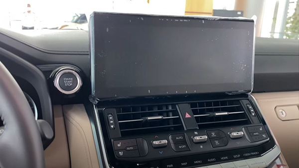 ಹೊಸ ಟೊಯೊಟಾ ಲ್ಯಾಂಡ್ ಕ್ರೂಸರ್ 300 ಎಸ್‍ಯುವಿಯ ವಾಕ್‌ರೌಂಡ್ ವಿಡಿಯೋ ಬಹಿರಂಗ