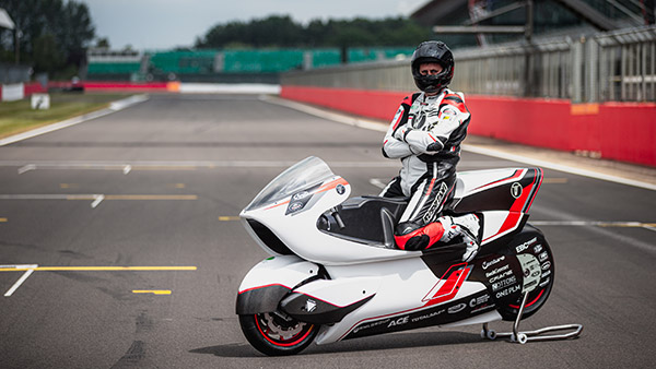 ವಿಶ್ವ ದಾಖಲೆಯ ವೇಗವನ್ನು ಸರಿಗಟ್ಟಲಿದೆ ಈ ಸೂಪರ್ ಎಲೆಕ್ಟ್ರಿಕ್ ಬೈಕ್