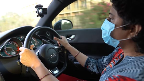 ತಾಯಿಗೆ ಸೂಪರ್ ಕಾರು ಚಾಲನೆ ಮಾಡಲು ಕಲಿಸಿದ ಯೂಟ್ಯೂಬರ್