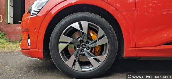 ಆಡಿ ಇ-ಟ್ರಾನ್ ಕ್ವಾಟ್ರೋ 55 ಫಸ್ಟ್ ಡ್ರೈವ್ ರಿವ್ಯೂ