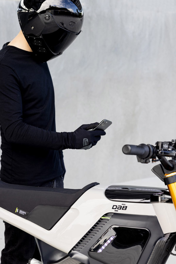 ಅನಾವರಣವಾಯ್ತು ಹೊಸ ಡಬ್ ಕಾನ್ಸೆಪ್-ಇ ಎಲೆಕ್ಟ್ರಿಕ್ ಬೈಕ್ 