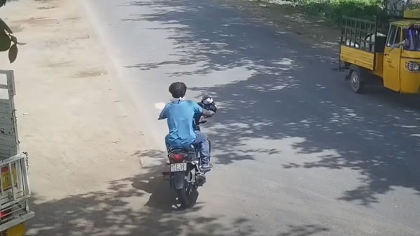 ಕುಡಿದು ವಾಹನ ಚಾಲನೆ ಮಾಡಿ ಅವಾಂತರ ಸೃಷ್ಟಿಸಿದ ಬೈಕ್ ಸವಾರ